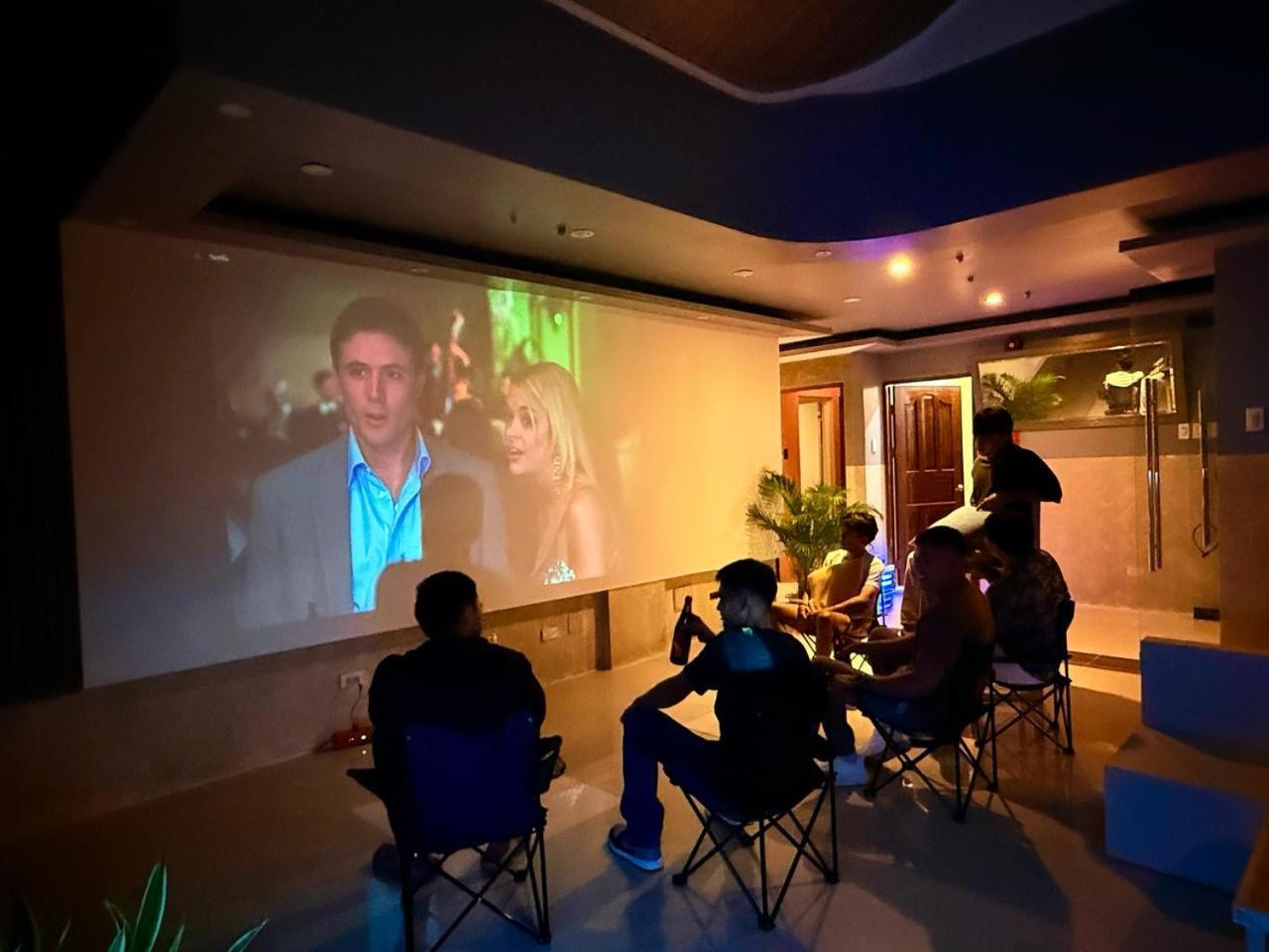 Goofy Ants Hostel プエルト・プリンセサ エクステリア 写真